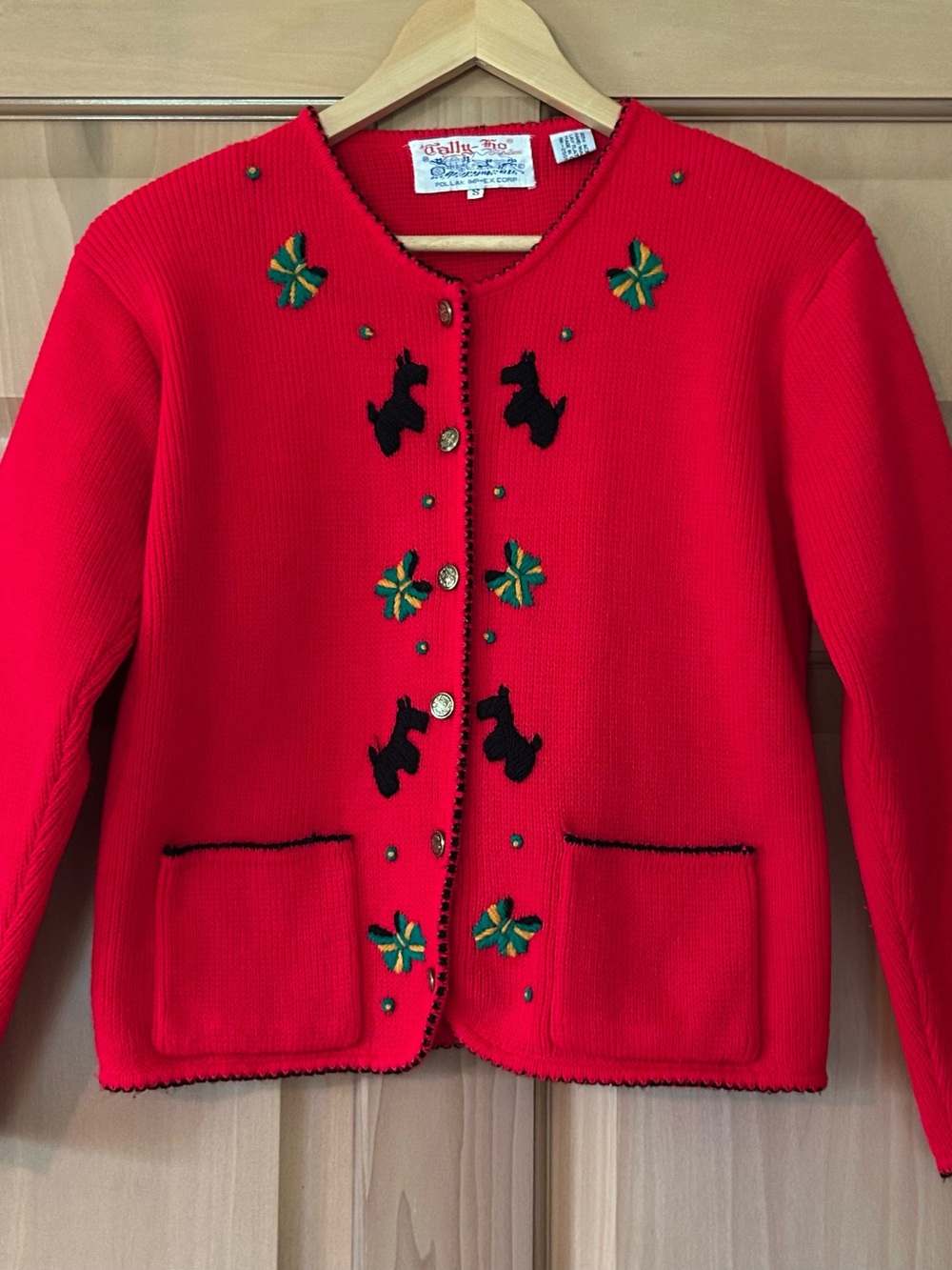 Tally-Ho Scottie Dog Red Knit Cardigan Sweater Embroidered Novelty Holiday